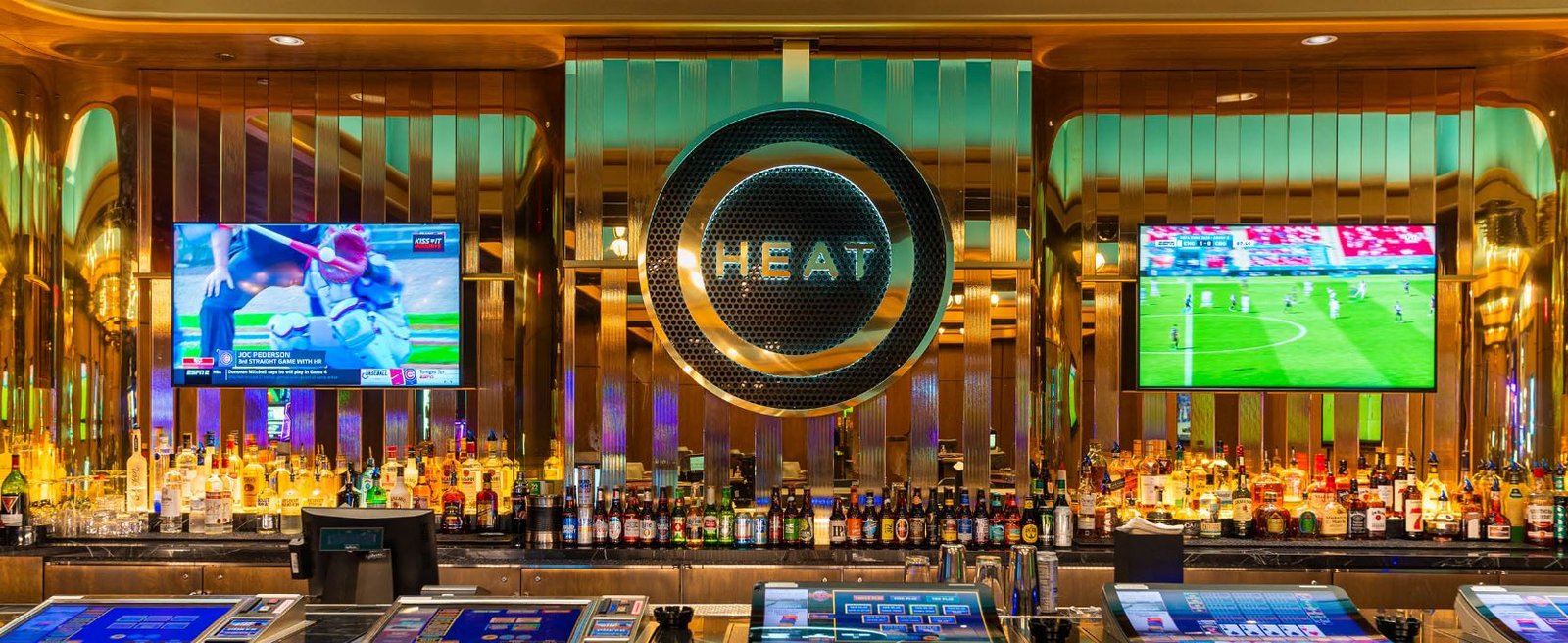 Heats Casino Review  – Claim 275% Deposit Bonus Here Instant Withdrawals & Free Spins